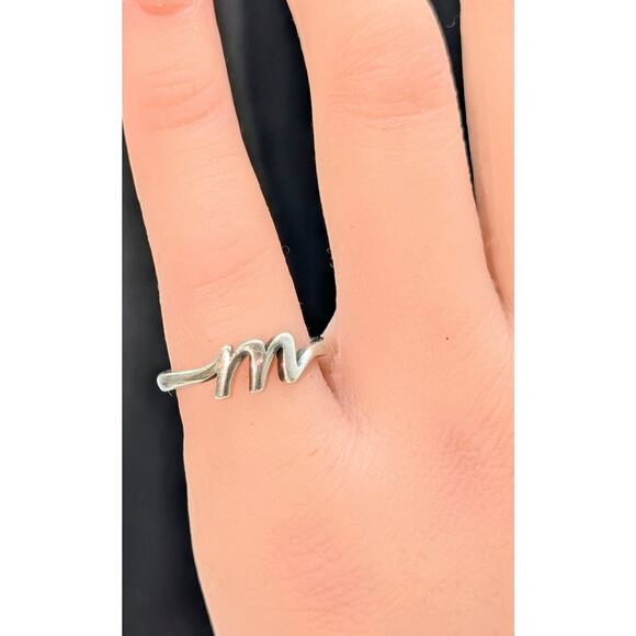 James Avery Signed Sterling Silver Script Initial 'm' Ring Size 5.75 - Picture 1 of 6
